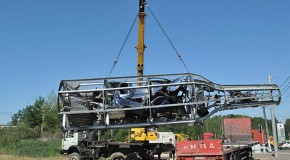 Russie: Accident spectaculaire, un homme survit au crash d’un camion